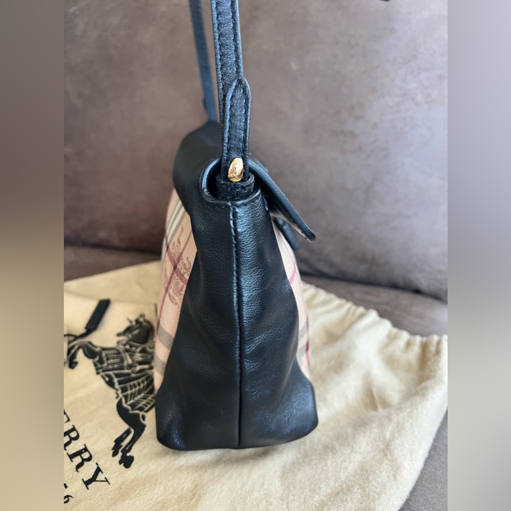 Brand new Burberry Horseferry Check Small Clutch/Crossbody purse 11x7in - Picture 4 of 8